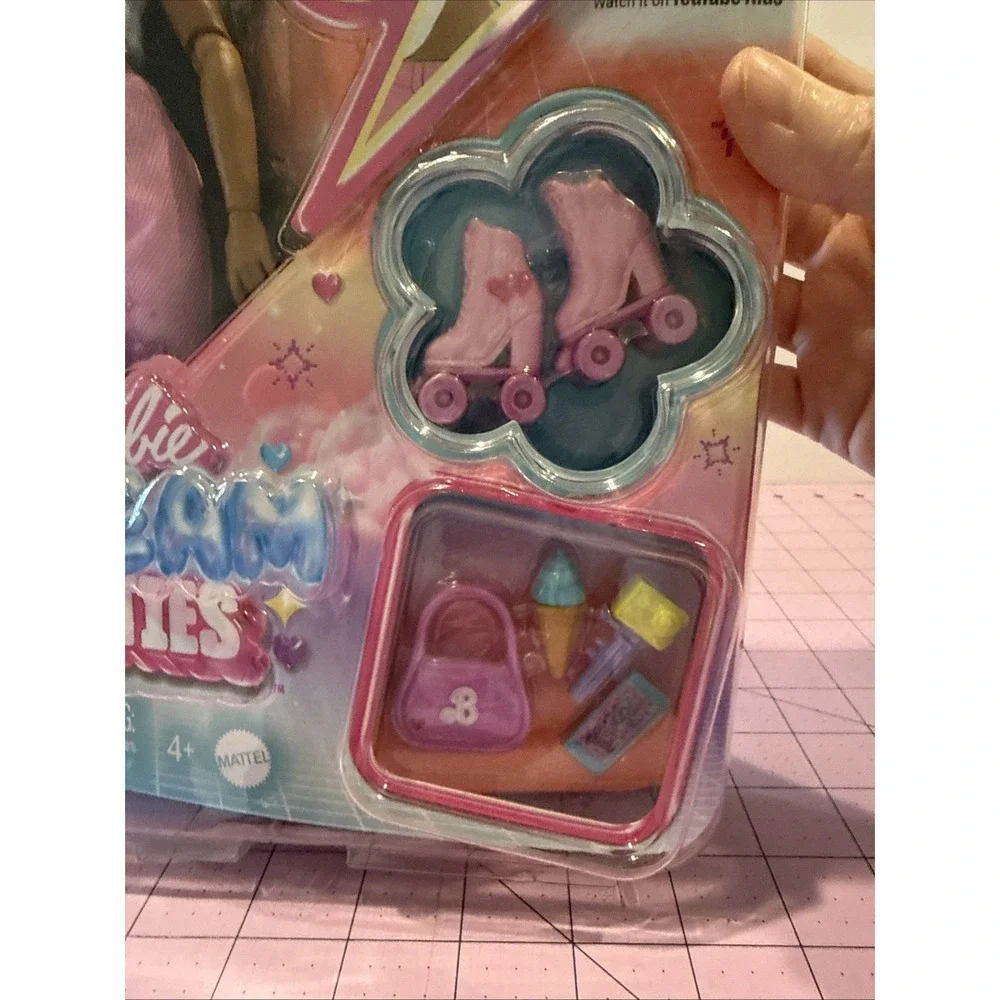 Barbie Dream Besties BARBIE BROOKLYN Fashion‎ Doll Beautiful NEW